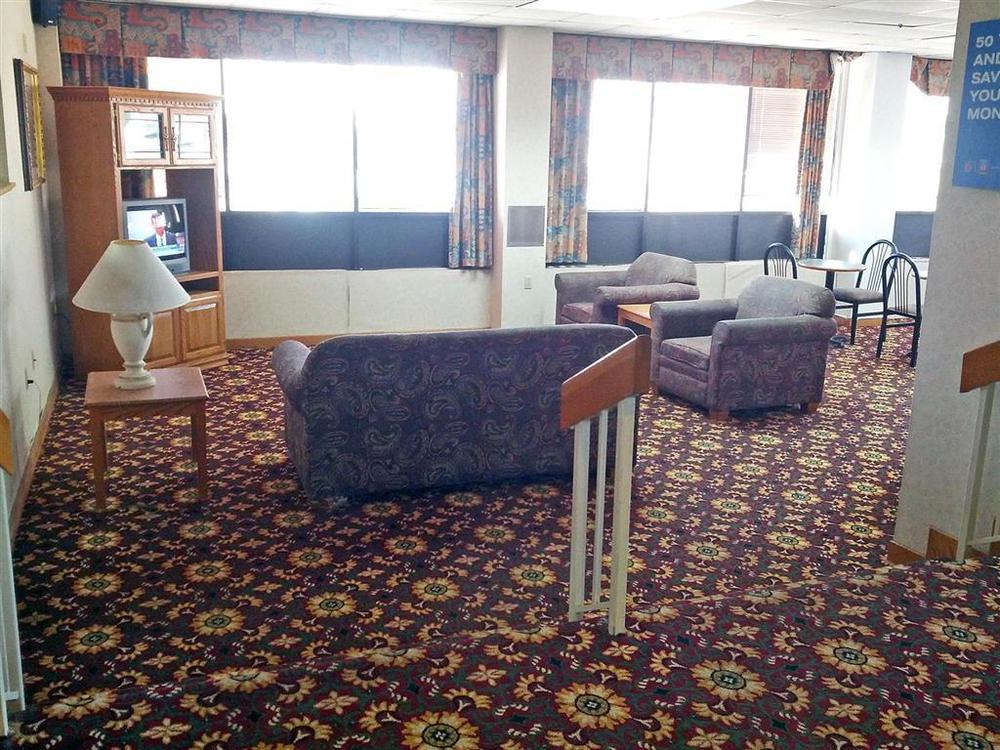 Americas Best Value Inn Moline Interior photo